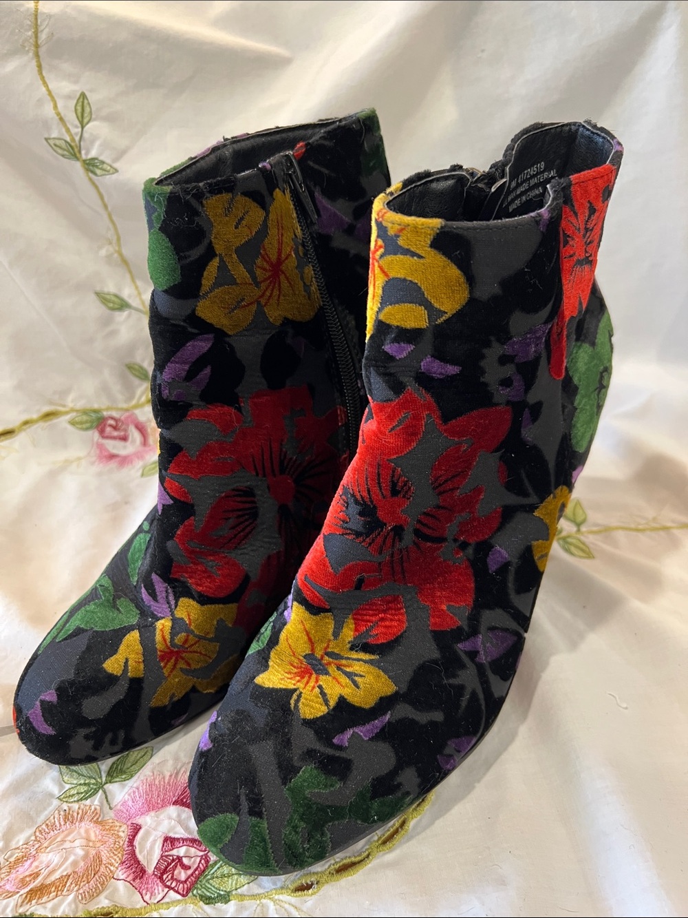 Floral Velvet Ankle Boots - Multicolor Sz 9